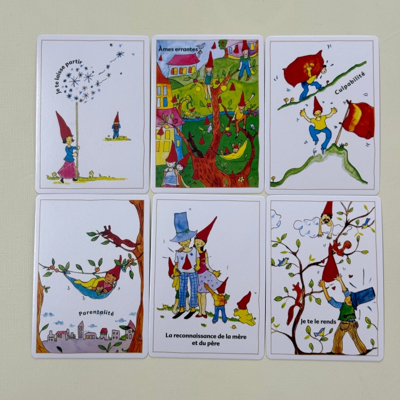 Initiation Aux Constellations  - đánh giá và giá Tarot Cards Deck With Guidebook